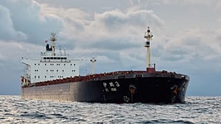 Das chinesische Schiff Yi Peng 3 liegt im Kattegat nahe der Stadt Grenaa in Dänemark vor Anker, 20. November 2024