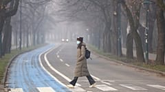 Без маски трудно передвигаться по Сараеву.