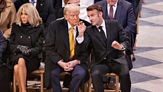 Spotkanie Emmanuela Macrona i Donalda Trumpa w Notre Dame w Paryżu w grudniu 2024 r.