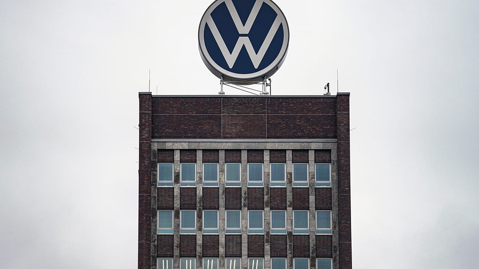 A Volkswagen wolfsburgi központja, 2024. december 9.