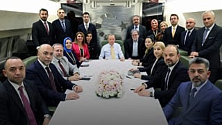 Erdoğan Mısır dönüşü gazetecilerle.