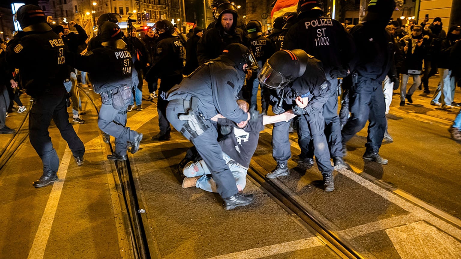 Manifestaõa da extrema-direita em Magdeburgo