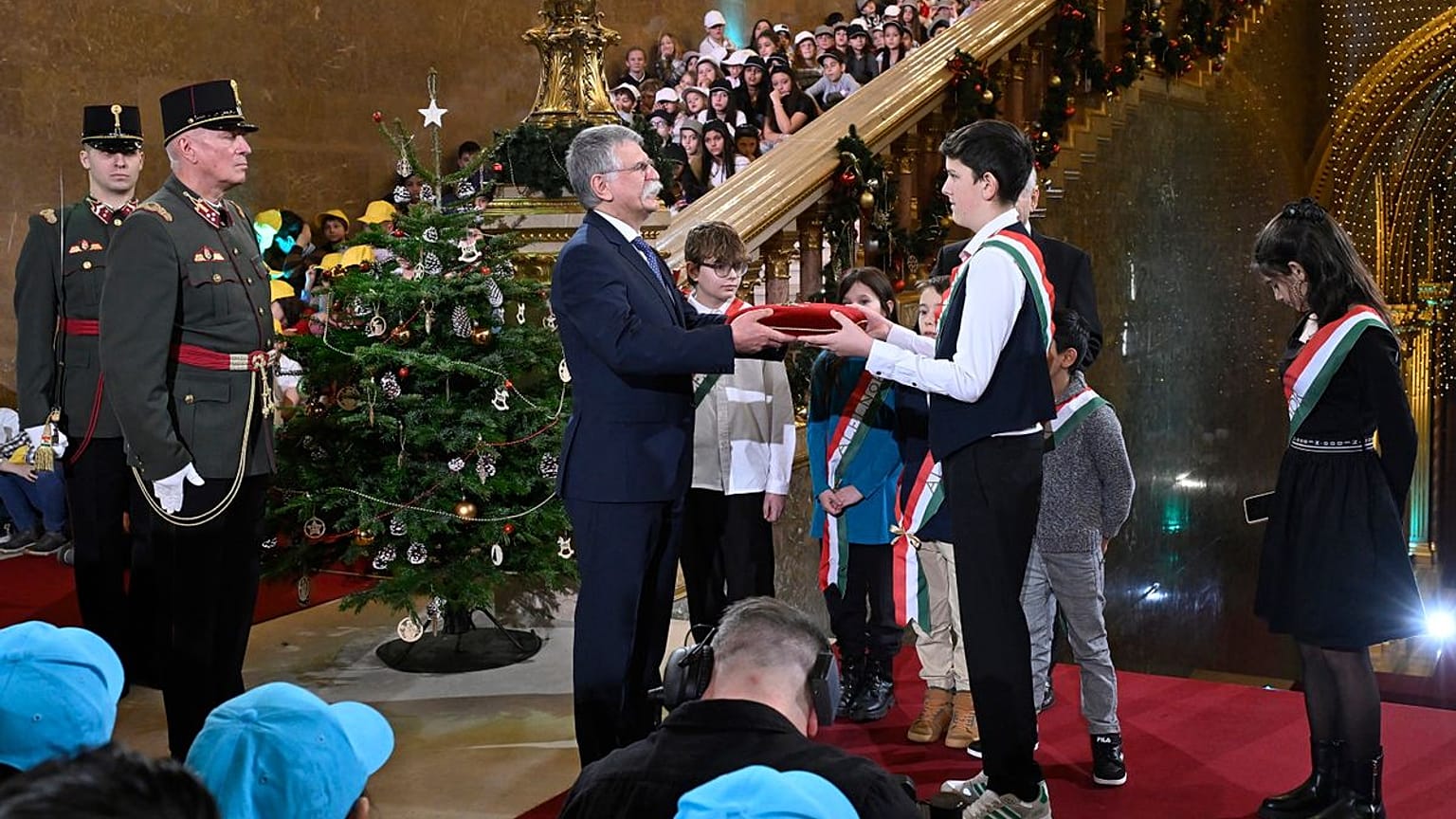 Gyerekkarácsony az Országházban