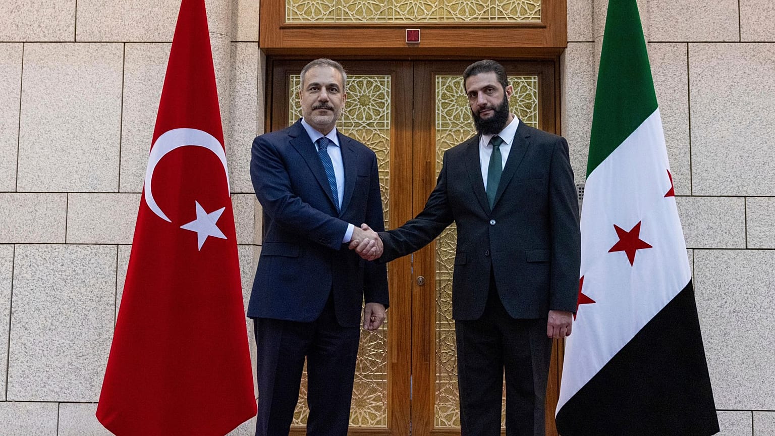 دیدار هاکان فیدان با احمد شرع