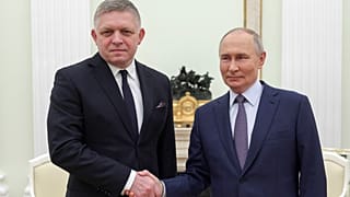 Премьер-министр Словакии Роберт Фицо и президент РФ Владимир Путин в Кремле. 22 декабря 2024 года