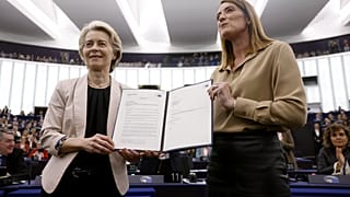Roberta Metsola, présidente du PE, et Ursula von der Leyen, présidente de la CE