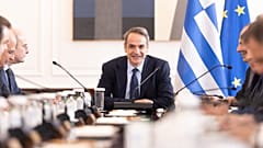 ) Υπό την προεδρία του πρωθυπουργού Κυριάκου Μητσοτάκη συνεδριάζει το Υπουργικό Συμβούλιο, στο Μέγαρο Μαξίμου