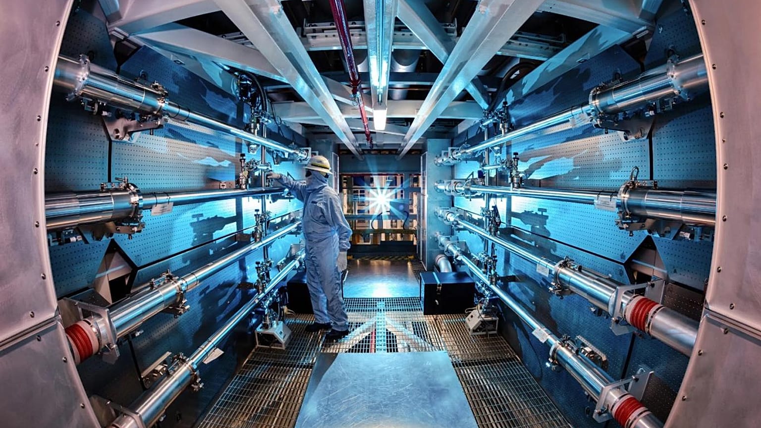 Lawrence Livermore Ulusal Laboratuvarı'ndaki deneyde 2,5 megajul enerji elde edilmişti.