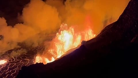 فوران آتشفشان 