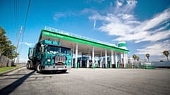 Архив: АЗС "чистой энергии" 