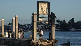 Florida'da bulunan Lauderdale yat limanının patlama sonrasındaki görünümü, 24 Aralık 2024
