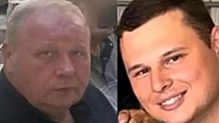 DATEI: Azerbaijan Airlines-Kapitän Igor Kshnyakin (links) und Erster Offizier Alexander Kalyanov (rechts)