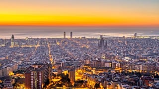 Los distritos del Eixample, Poblenou y Barceloneta desde el oeste de Barcelona