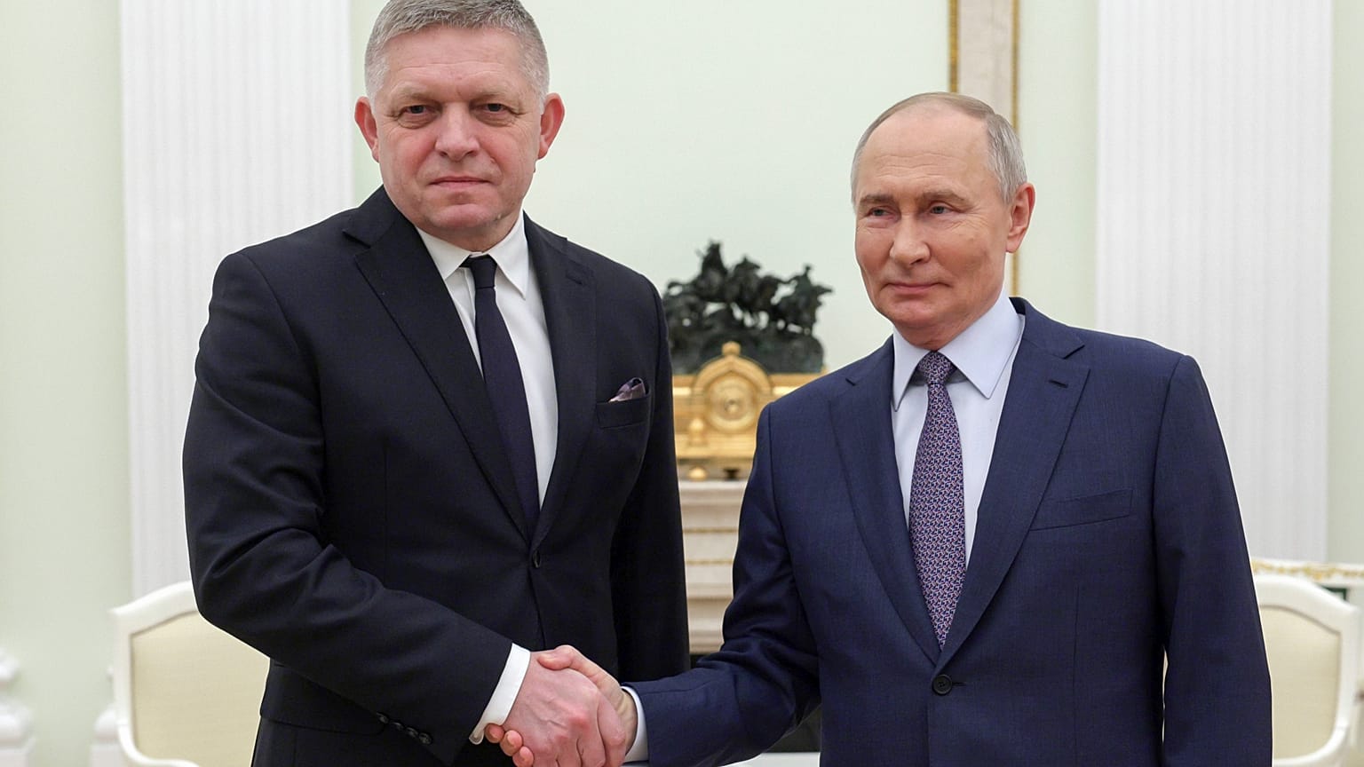 Президент России и премьер-министр Словакии на встрече в Кремле, Москва, 22 декабря 2024 г.