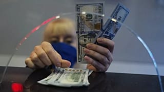 Sahte dolar iddiaları sonrası döviz büroları ve bankalar alarma geçmişti.