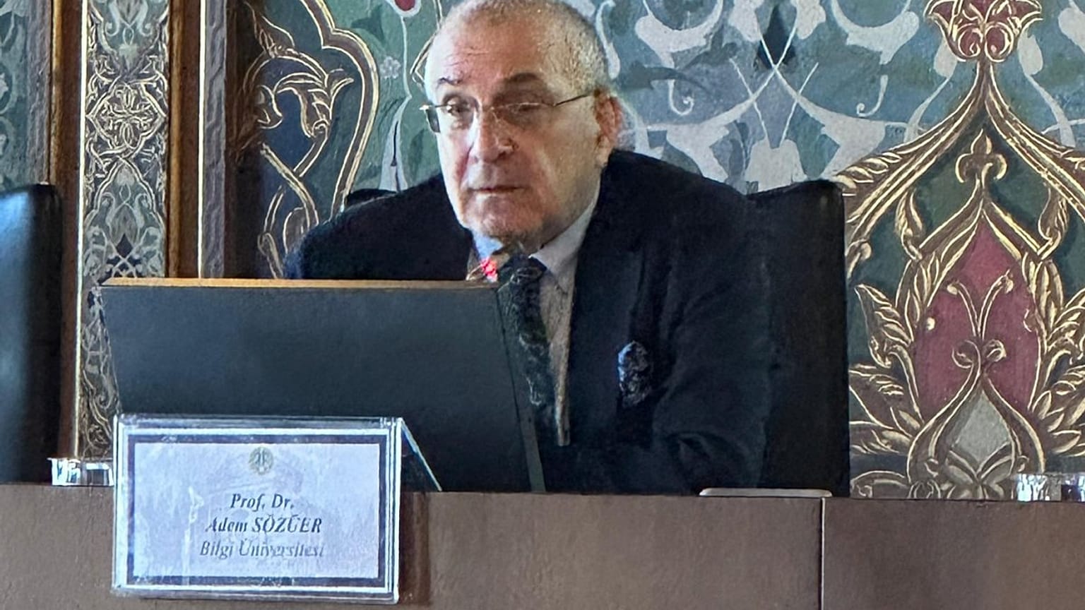 Prof. Dr. Adem Sözüer
