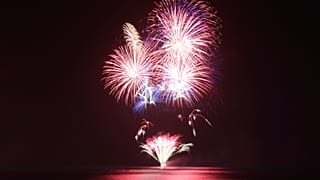 Hawaii'de yeni yıl kutlamaları için düzenlenen havai fişek gösterisi, 1 Ocak 2020