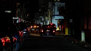 Porto Riko karanlığa gömülmüştü.