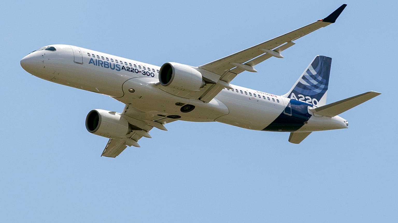 Fotografía de archivo de un Airbus A220