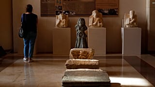  Una statua romana in una mostra al Teatro dell'Opera, a Damasco, in Siria, lunedì 8 ottobre 2018.