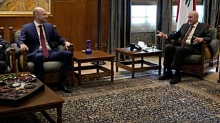 Nabih Berri, a libanoni parlament elnöke találkozik Jean-Noël Barrot francia külügyminiszterrel a libanoni Bejrútban 2025. január 2-án, csütörtökön.