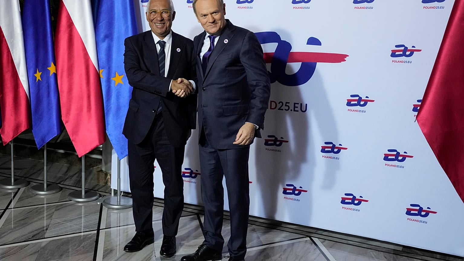 Egy jókedvű kézfogás