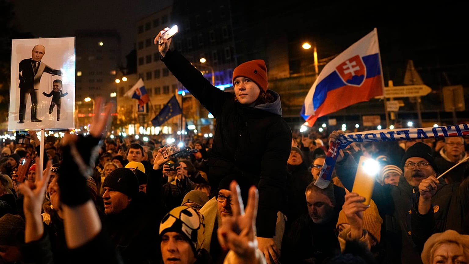 Demonstration gegen den slowakischen Ministerpräsidenten Fico. Bratislava, 17. November 2024
