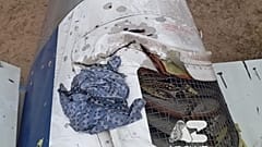 تصویر هواپیمای آذربایجان ایرلاینز که در ۲۵ دسامبر ۲۰۲۴ در نزدیکی آکتاو، قزاقستان سقوط کرد.