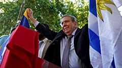 Edmundo González Urrutia aquando da sua visita ao Uruguai. 