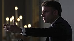 Der französische Präsident Emmanuel Macron hält am 6. Januar 2025 im Elysee-Palast in Paris eine Rede vor den französischen Botschaftern in aller Welt.