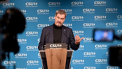 Markus Söder, presidente della CSU e ministro bavarese, durante una conferenza stampa a Monaco, giovedì 7 novembre 2024.