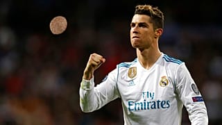 Cristiano Ronaldo z Realu Madryt świętuje zakończenie rewanżowego meczu ćwierćfinału Ligi Mistrzów