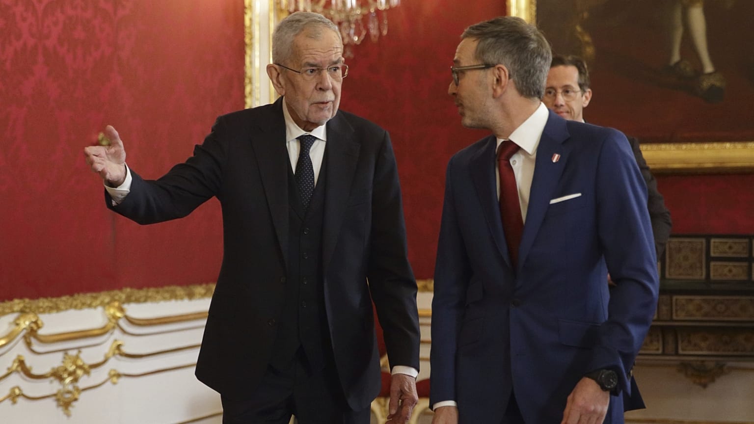 Van der Bellen köztársasági elnök a Hofburgban Herbert Kickl FPÖ-elnökkel