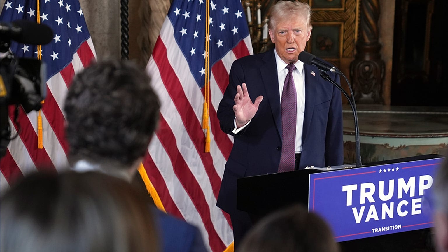 Le président élu Donald Trump lors d'une conférence de presse à Mar-a-Lago, mardi 7 janvier 2024, à Palm Beach, Floride.