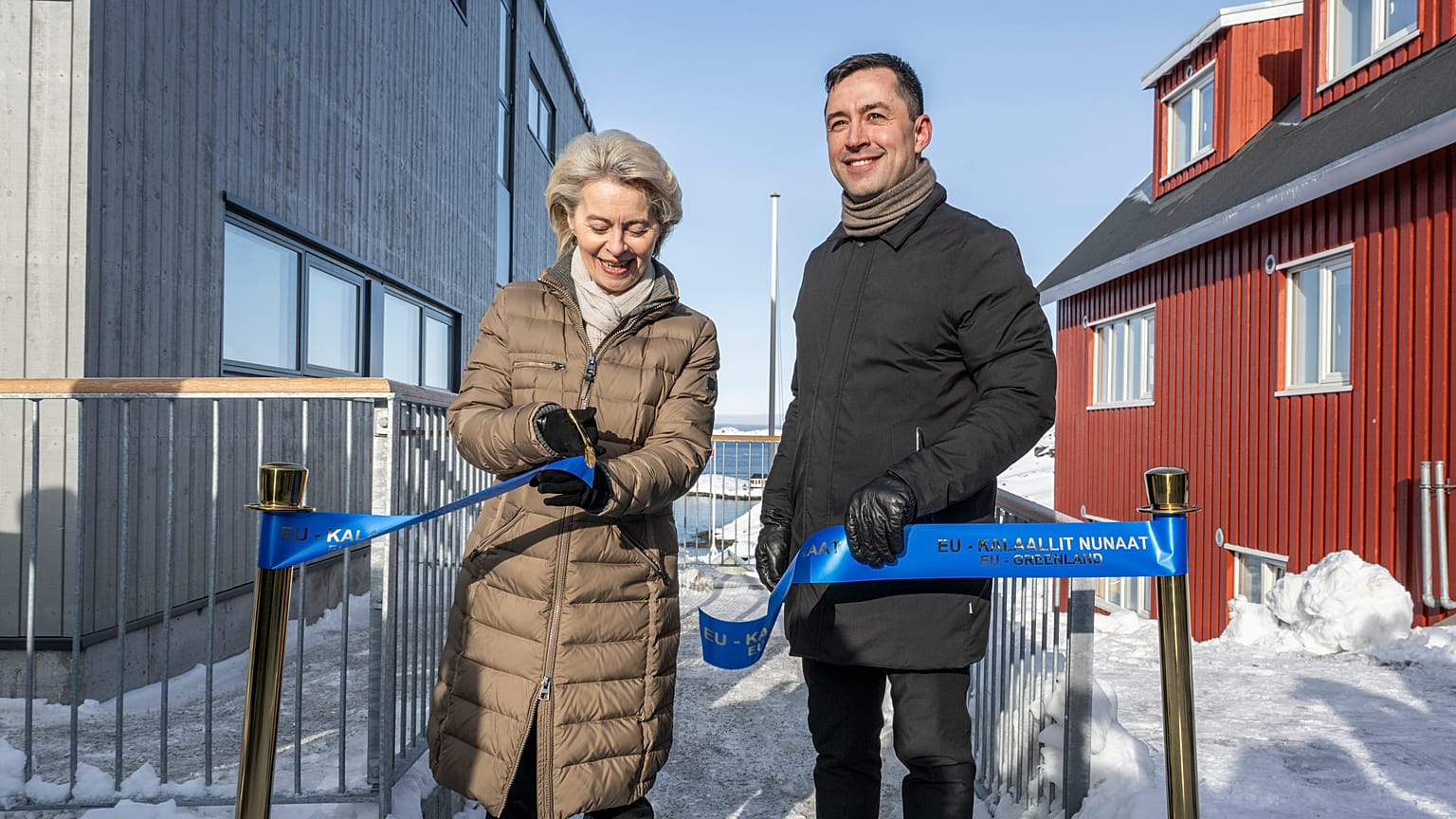 Grönland miniszterelnöke, Mute B. Egede Ursula von der Leyennel, az Európai Bizottság elnökével 2024. márciusában