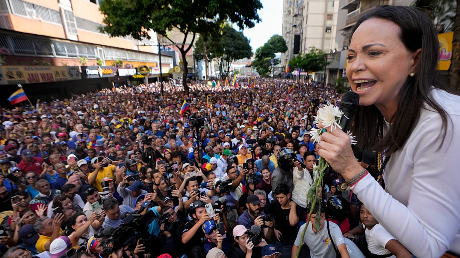 María Corina Machado taucht aus ihrem Versteck auf