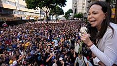 María Corina Machado taucht aus ihrem Versteck auf
