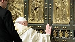 Papież Franciszek otworzył Drzwi Święte w Bazylice Świętego Piotra, tym samym zainaugurował Jubileusz 2025. 