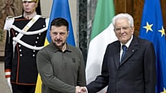 Ο Volydmyr Zelensky και ο Sergio Mattarella στο Quirinale