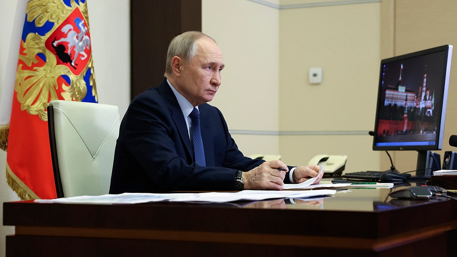 Rusya Devlet Başkanı Vladimir Putin, Moskova'da video konferans yoluyla düzenlenen kabine toplantısında, 9 Ocak 2025 
