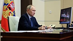 Rusya Devlet Başkanı Vladimir Putin, Moskova'da video konferans yoluyla düzenlenen kabine toplantısında, 9 Ocak 2025 