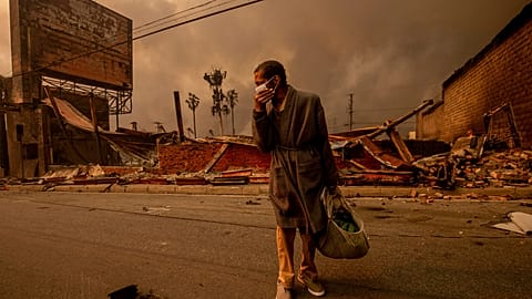 Dozens of hospitality and tourism businesses are offering their support to residents and travellers forced to flee from fire-impacted areas. 