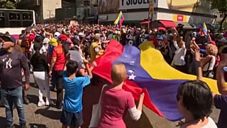 Des opposants à l'investiture de vendredi de Nicolás Maduro protestent dans les rues de Caracas au Venezuela, le 09.01.2025