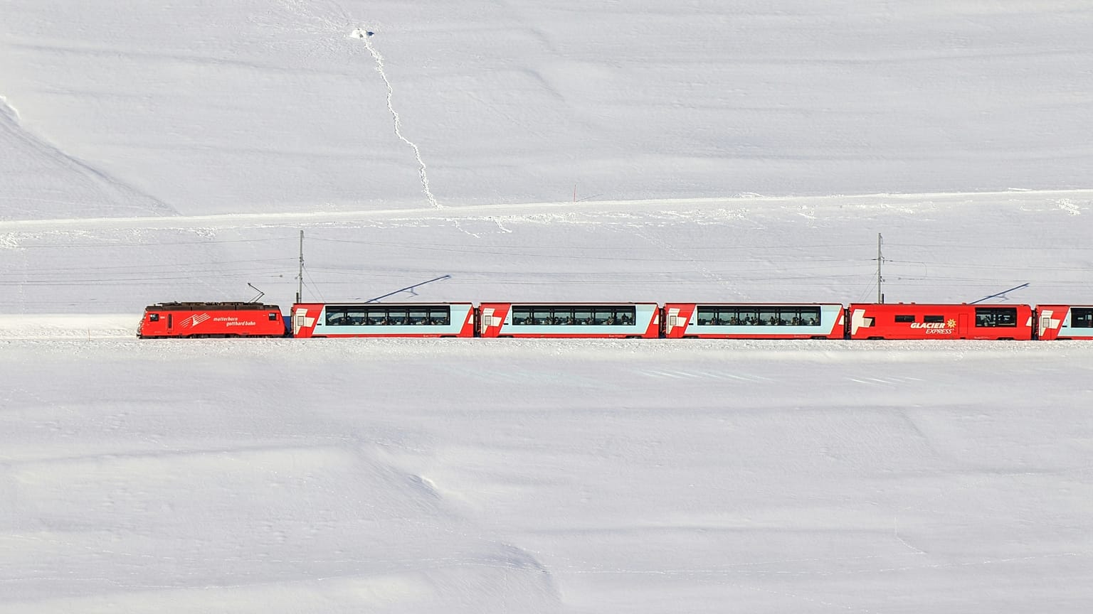 Le Glacier Express à Goms, en Suisse. 