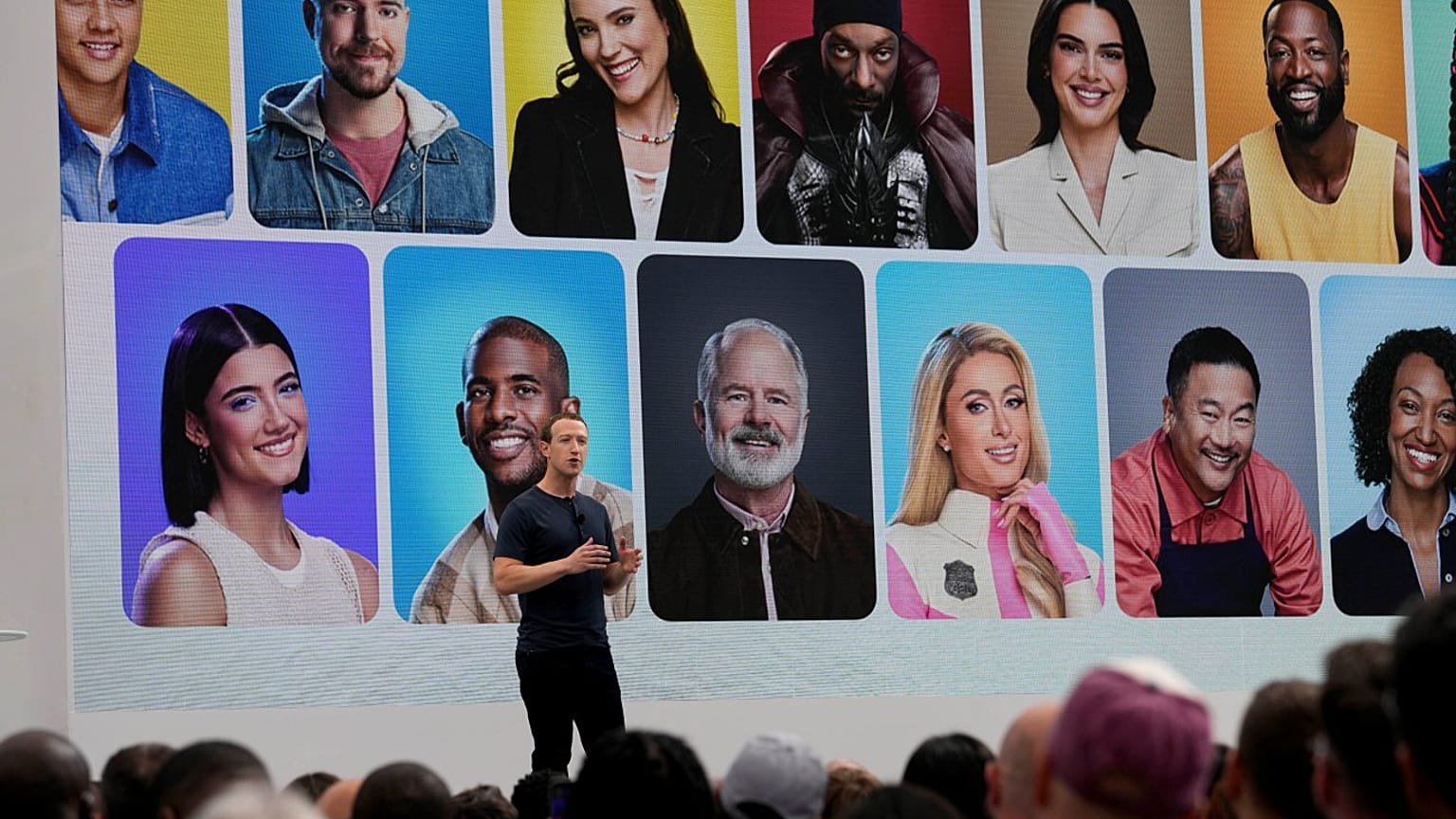 Zuckerberg şirketini Trump'a hazırlıyor.