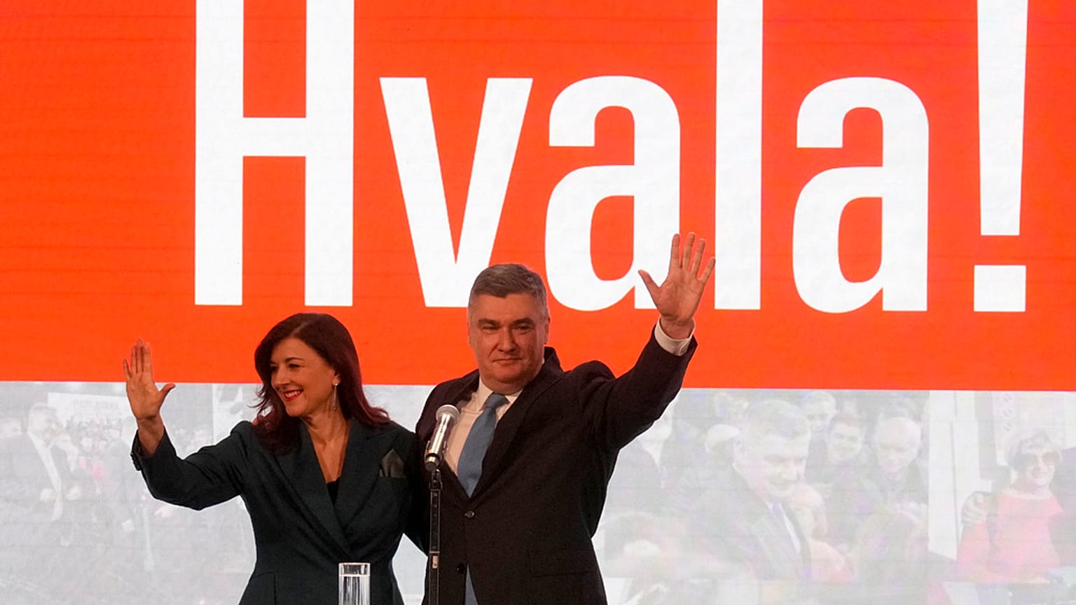 Zoran Milanovic feleségével, Sanja Music Milanoviccsal Zágrábban, 2025. január 12-én