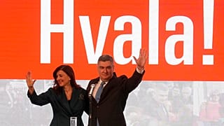 Zoran Milanovic feleségével, Sanja Music Milanoviccsal Zágrábban, 2025. január 12-én