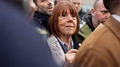Η Ζιζέλ Πελικό βγαίνει από το δικαστήριο της Αβινιόν, στη νότια Γαλλία, στις 19 Δεκεμβρίου 2024.
