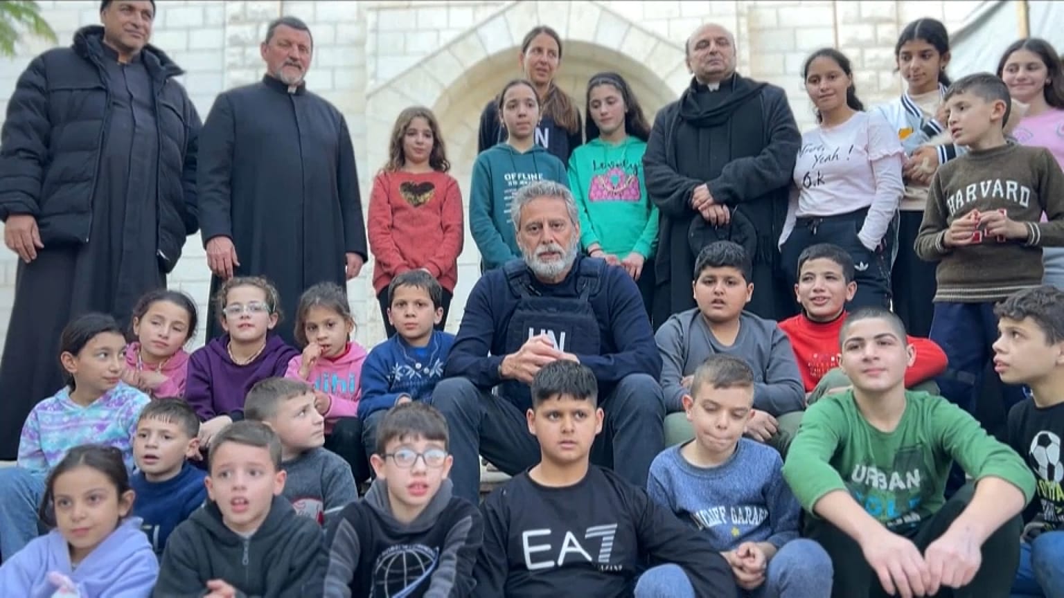 El Coordinador Humanitario de la ONU para el Territorio Palestino Ocupado, Muhannad Hadi, pide el fin de la guerra en Gaza para garantizar un futuro mejor para los niños