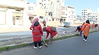 السكان يعيدون ترميم منازلهم وأعمالهم بعد سقوط الأسد